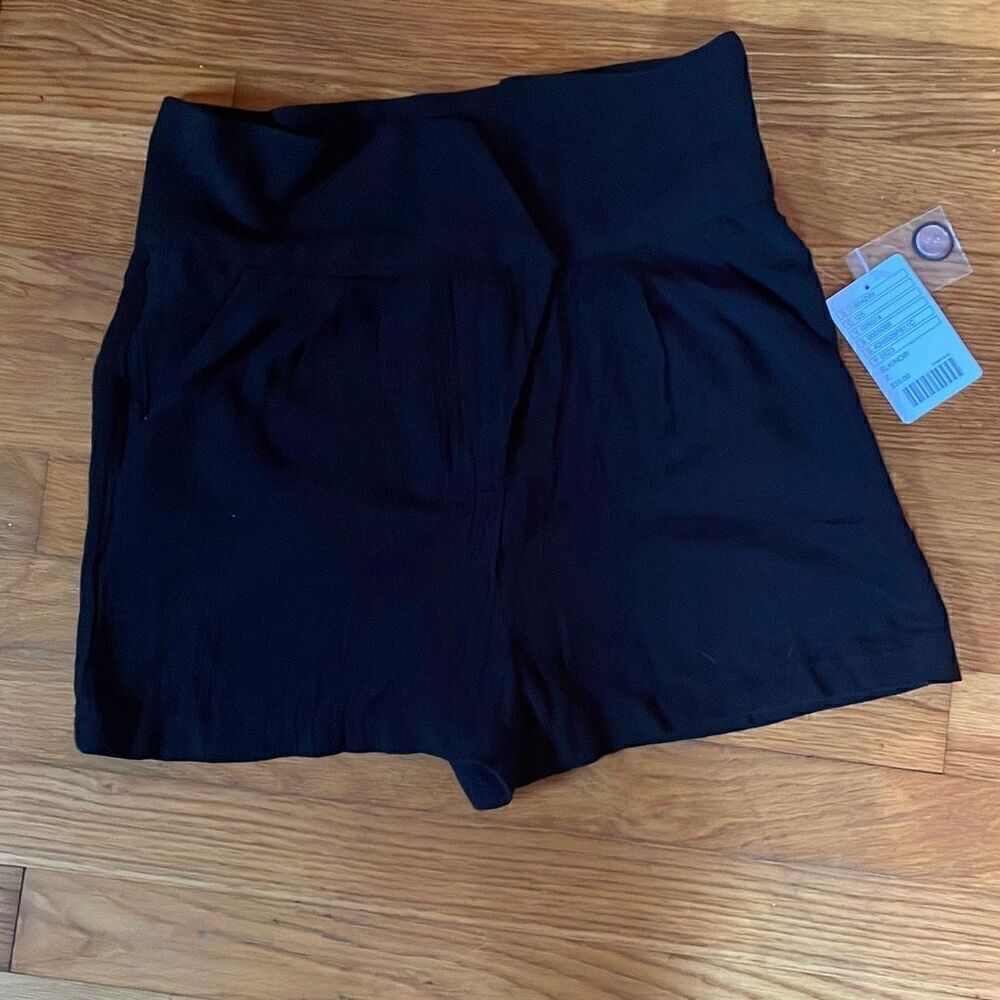 ECOTÉ | black high waisted shorts 2 NWT $39